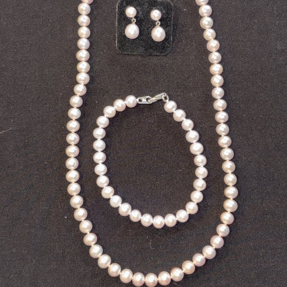 Danbury Mint Pink Pearl Set